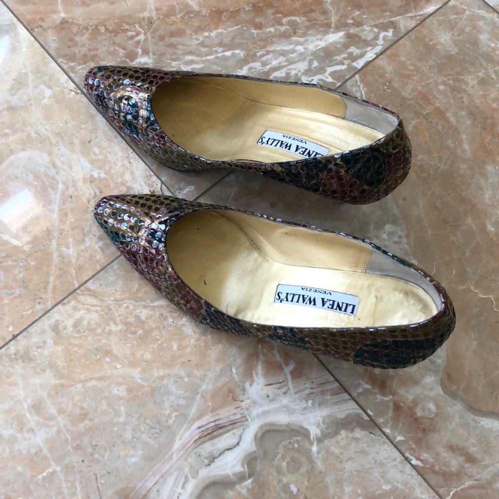 Shoe